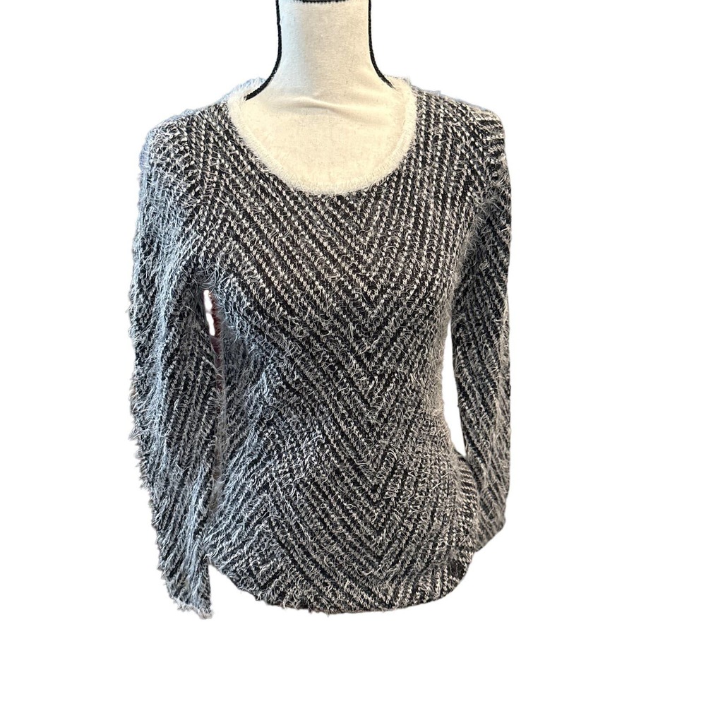 Womens Cyrus Eyelash Sweater  Size Small